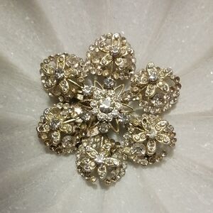 VTG Snowflake Brooch Clear Rhinestones and Gold-tone